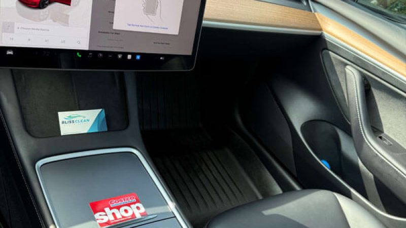 interior-detailing-dunwoody-deep-car-cleaning-atlanta-georgia